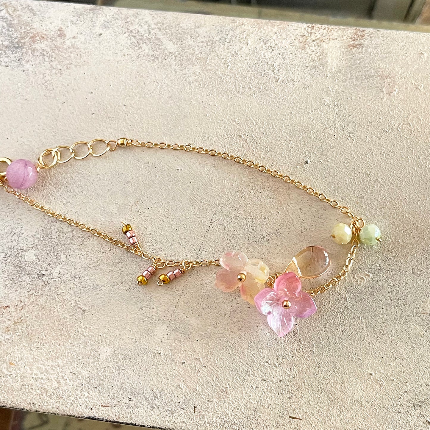 Radiant Petal Blossom: Hydrangea Gradient Bracelet
