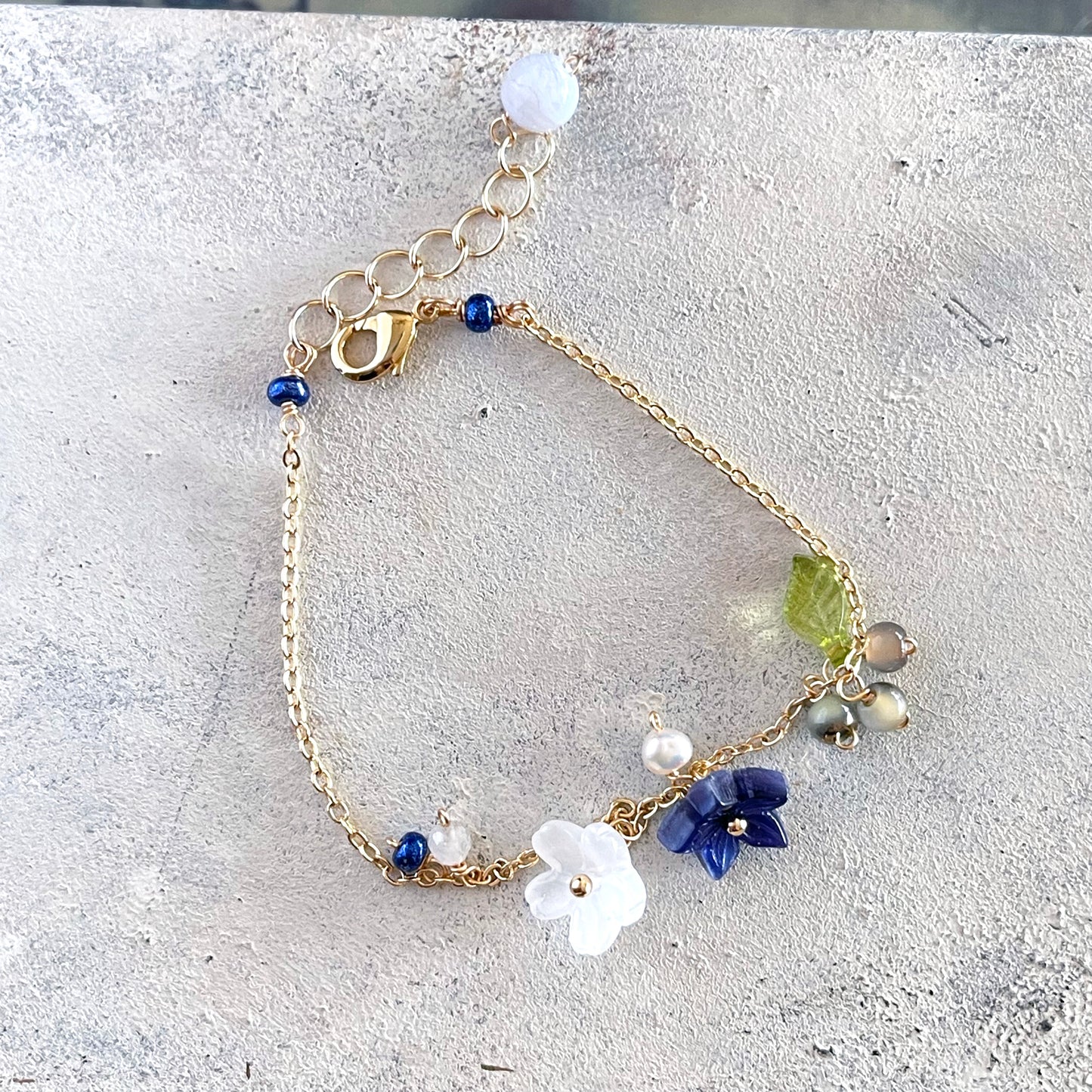Indigo & Dew Blossom: Platycodon & Nemophila Bracelet