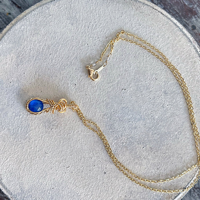 Wire Wrapped Lapis on Crystal&nbsp; Pendant