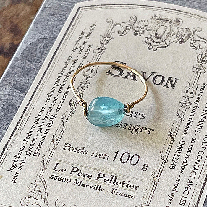 Smooth Sea Blue Apatite Wire Ring - 14KGF